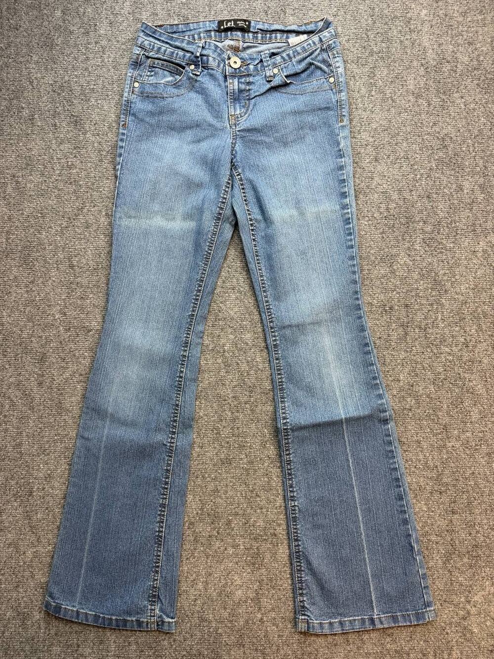 Vintage Y2K L.e.i. Chelsea Lowrise Women’s Juniors Size 1 Blue Bootcut Jeans